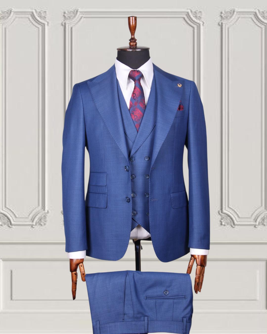Classic Plain Three-Piece Suit with Timeless Elegance