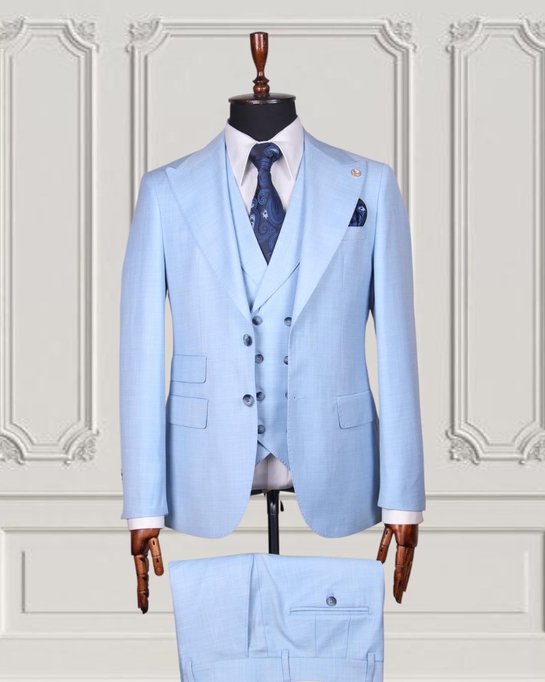 Classic Plain Three-Piece Suit with Timeless Elegance