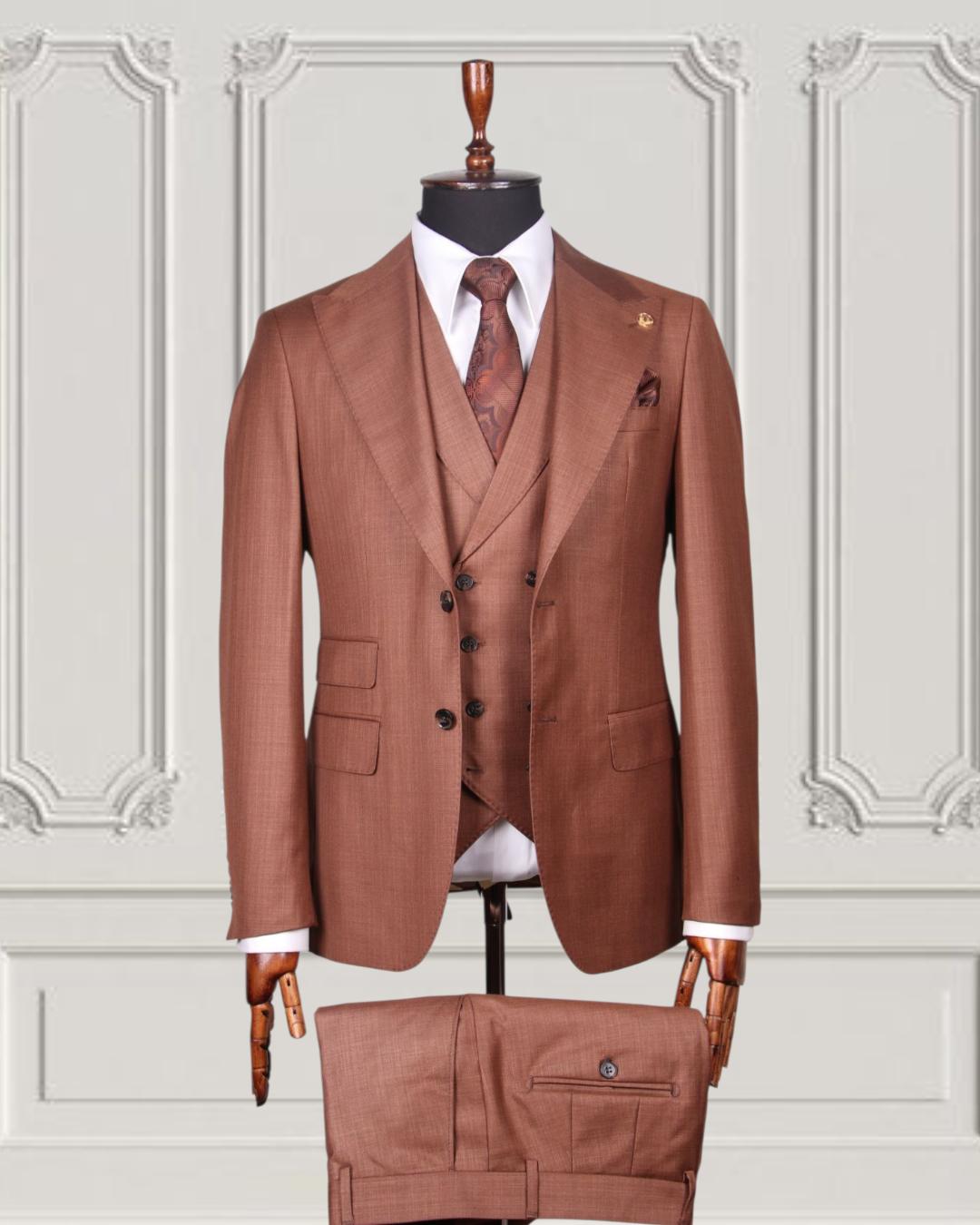 Classic Plain Three-Piece Suit with Timeless Elegance