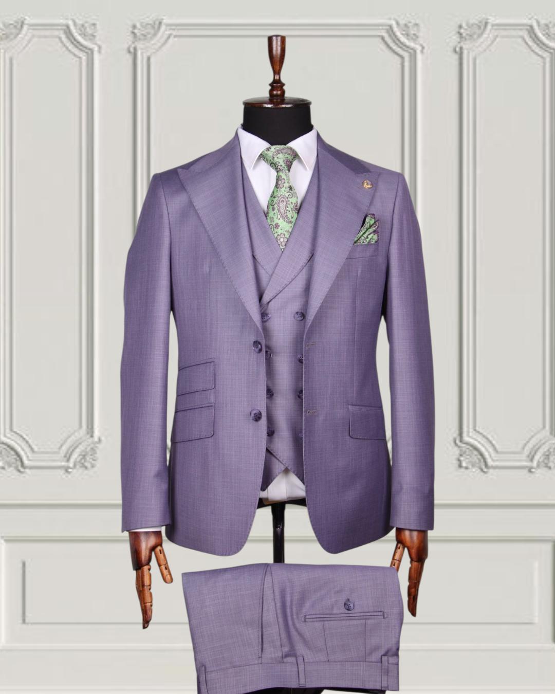 Classic Plain Three-Piece Suit with Timeless Elegance
